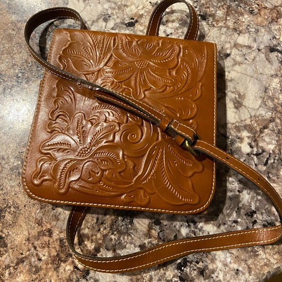 Leather crossbody bag - Picture 1 of 4